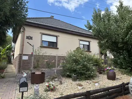 Eladó családi ház, Alsópetény 2 szoba 90 m² 64.5 M Ft