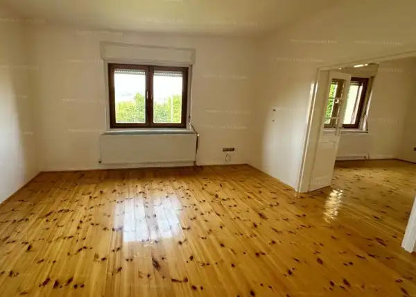 Eladó családi ház, Berkenye 2 szoba 76 m² 58 M Ft