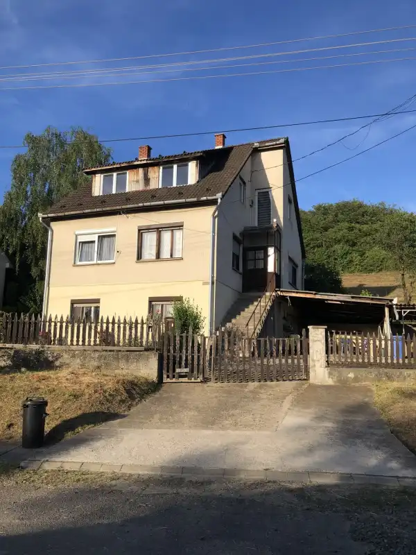 Eladó családi ház, Rétság 6 szoba 178 m² 75 M Ft