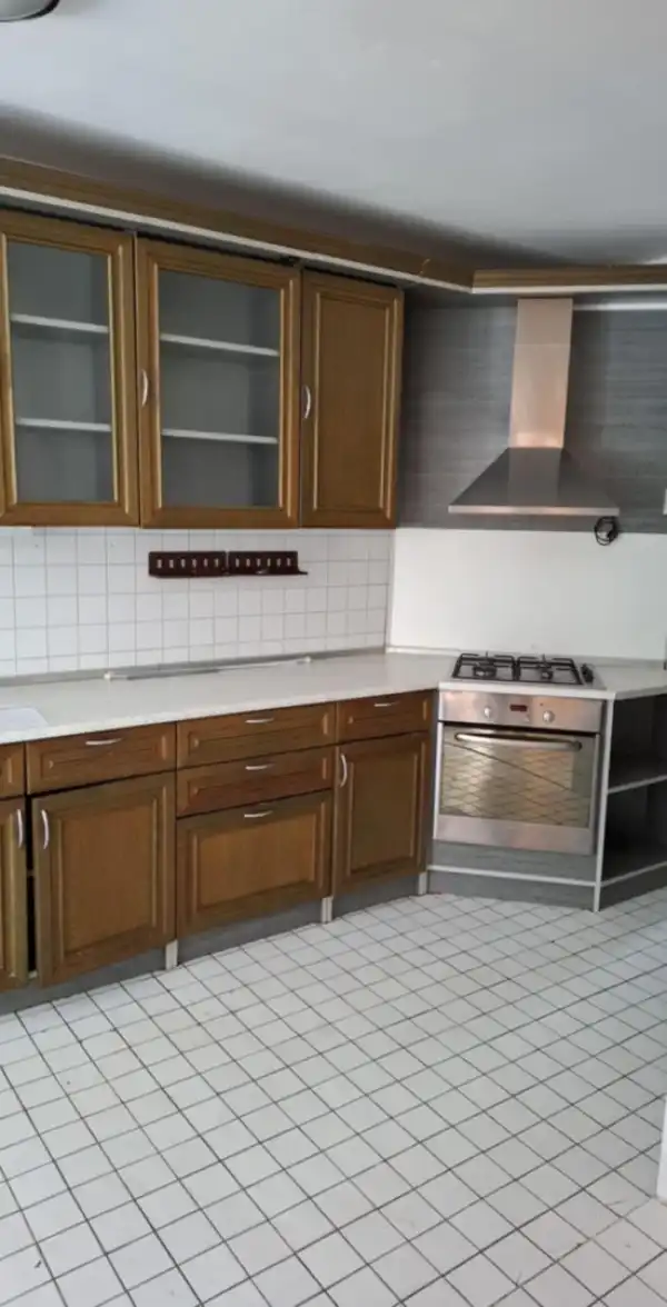 Eladó családi ház, Szügy 6 szoba 180 m² 52 M Ft