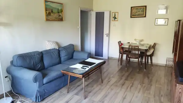Eladó panellakás, Vác 2 szoba 60 m² 53.7 M Ft