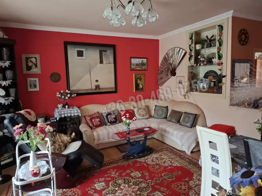 eladó téglalakás, Rétság